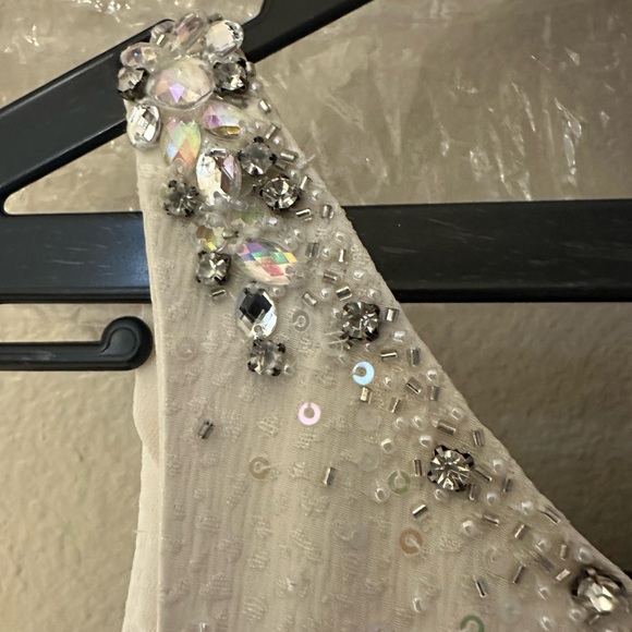 NWOT! BCBG Max Azria White Long Dress - Picture 7 of 9